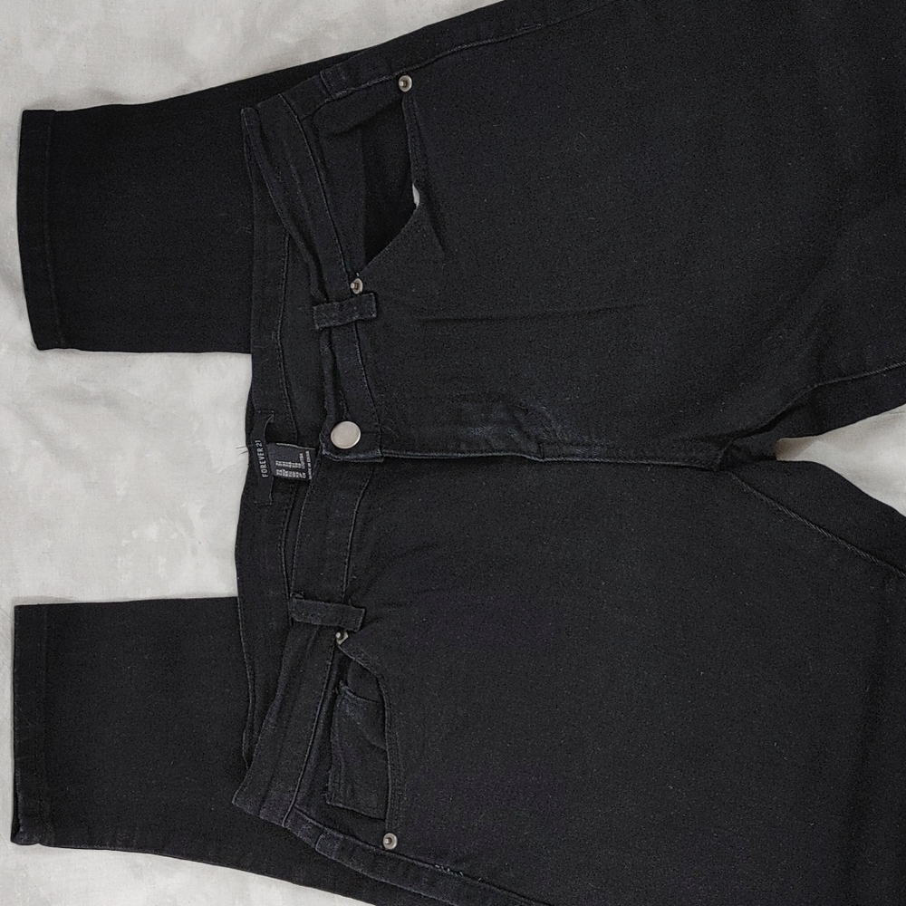 Forever 21 Black Skinny Jeans - Picture 5 of 10